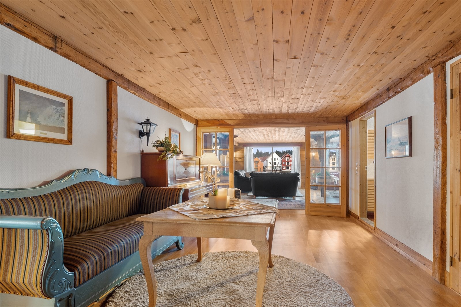 Flotte originale detaljer fra sjøhuset går igjen i leilighetene Galleribilde