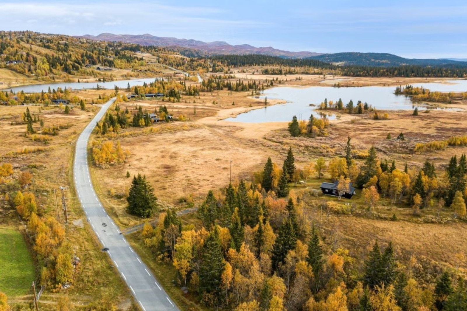 Gamlestølen i høstfarger Galleribilde