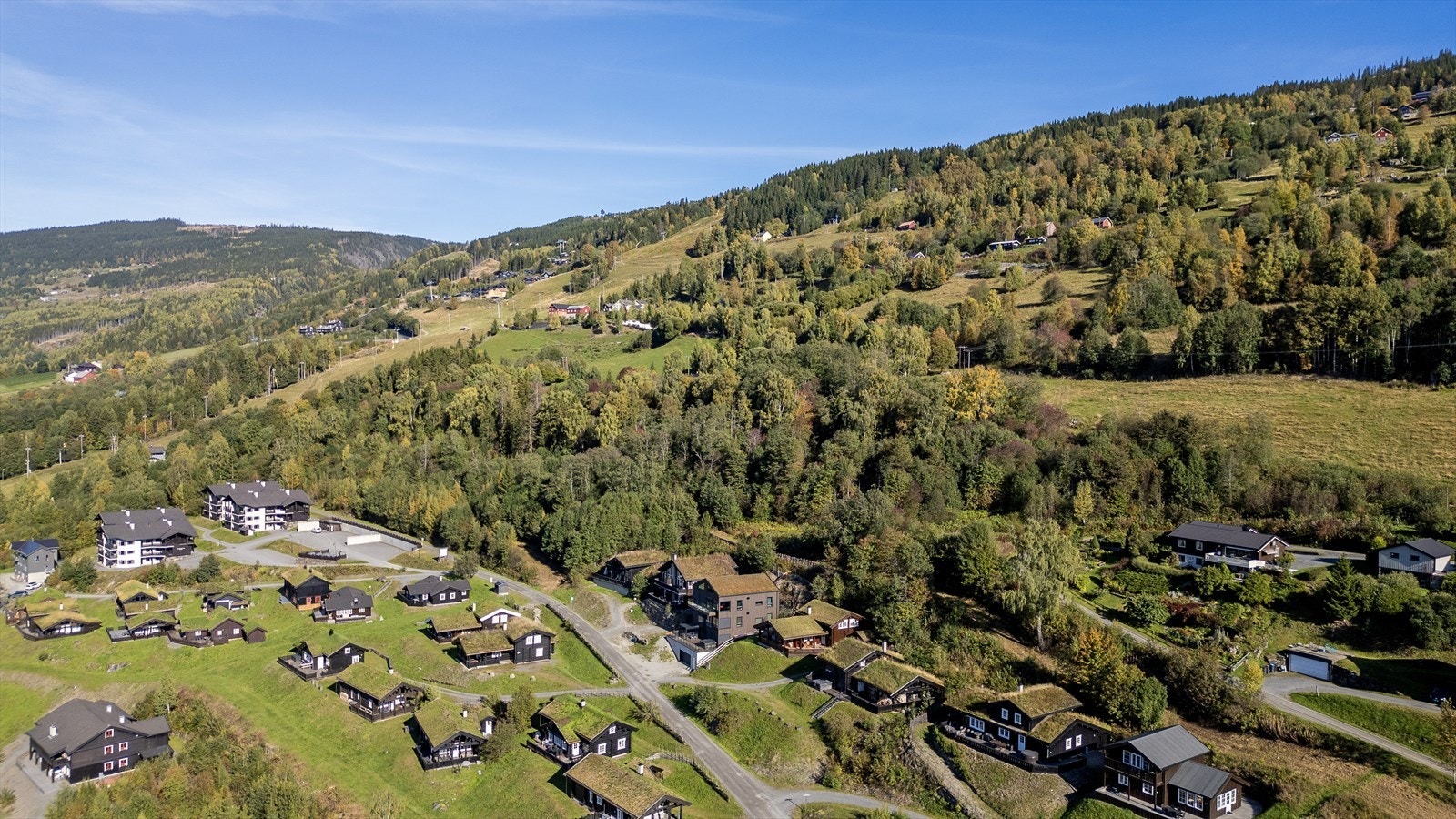 Kort veg til turområder, skiløyper og alpinbakke. Galleribilde