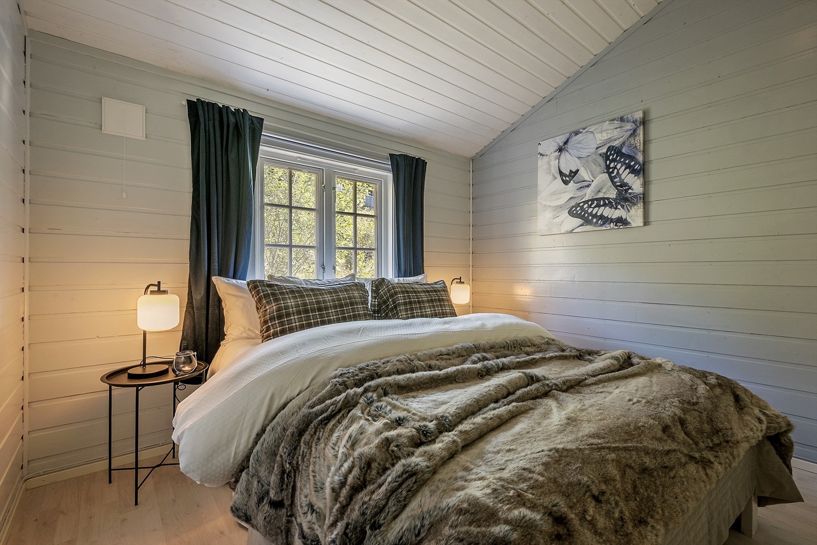 Soverom I. Ikke godkjent rømningsvindu. Galleribilde