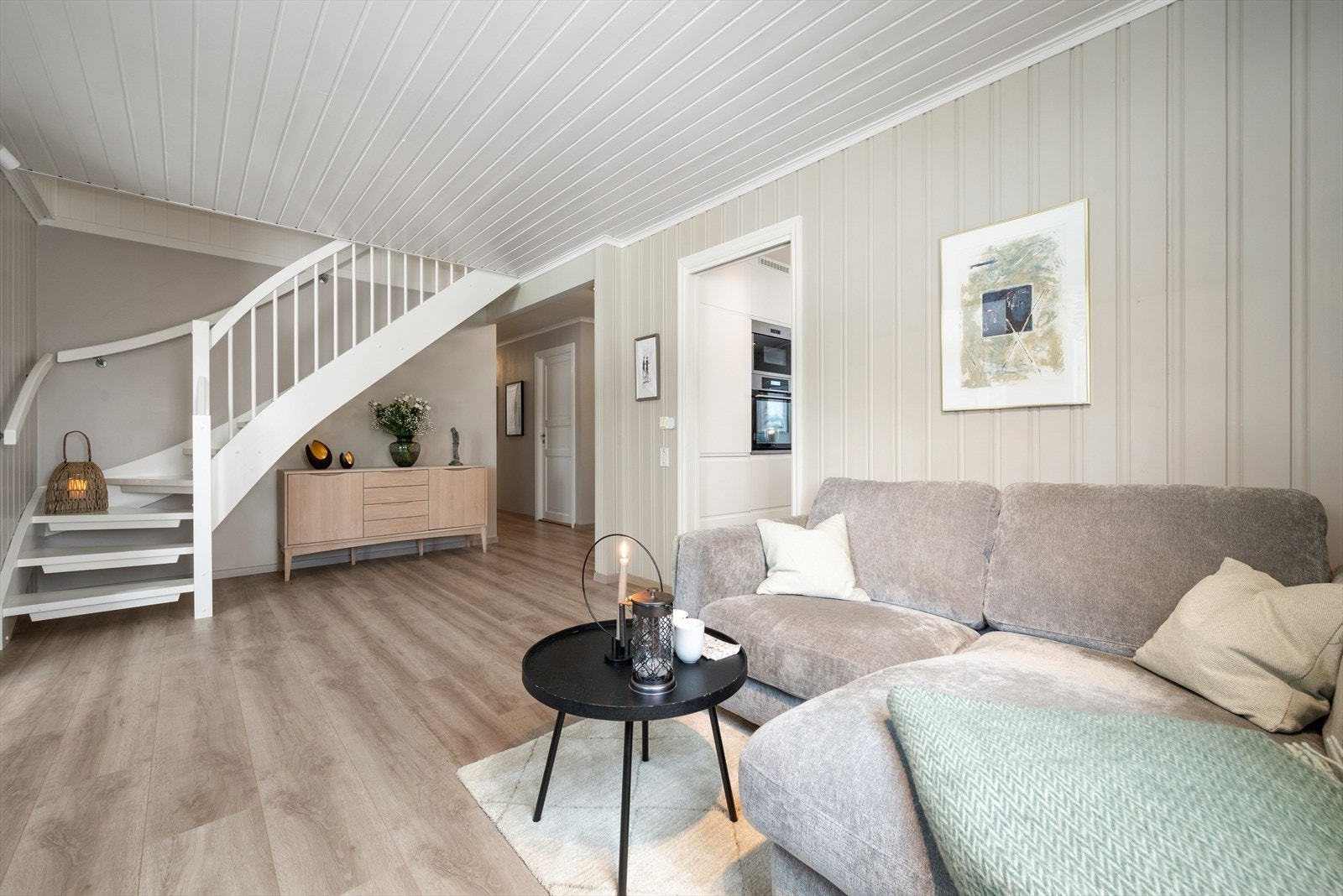 Tv krok m/trapp er på 18,5 kvm. Galleribilde