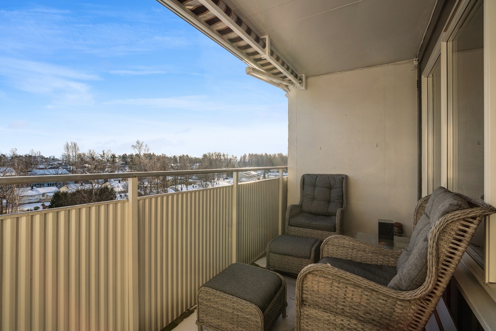 Her har du god plass til utemøblement. Galleribilde