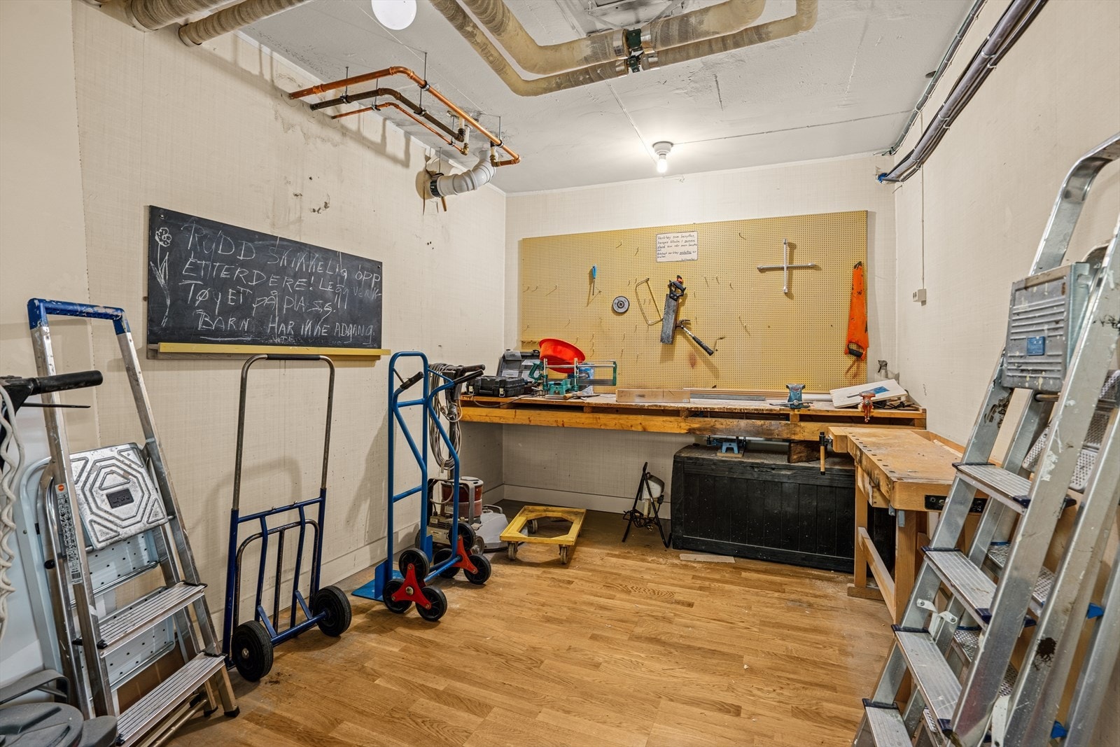 Fellesbod. Galleribilde