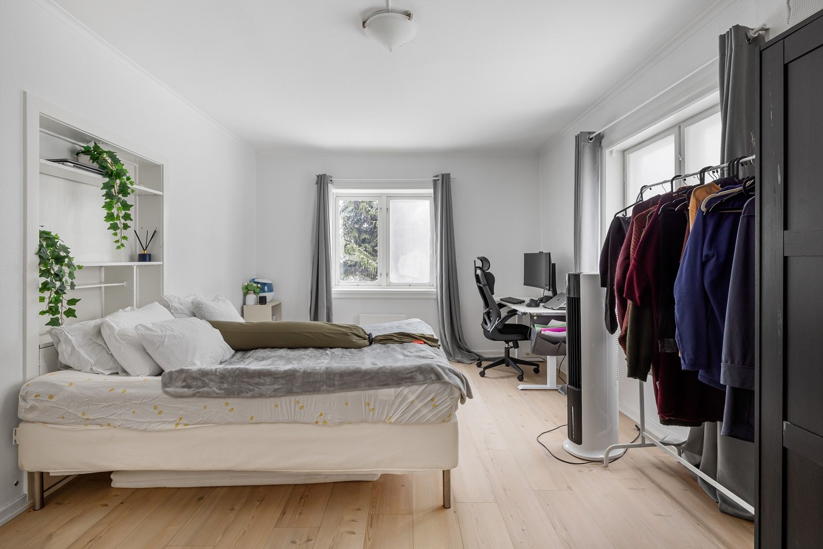 1. etasje er det to soverom, begge av god størrelse. Galleribilde