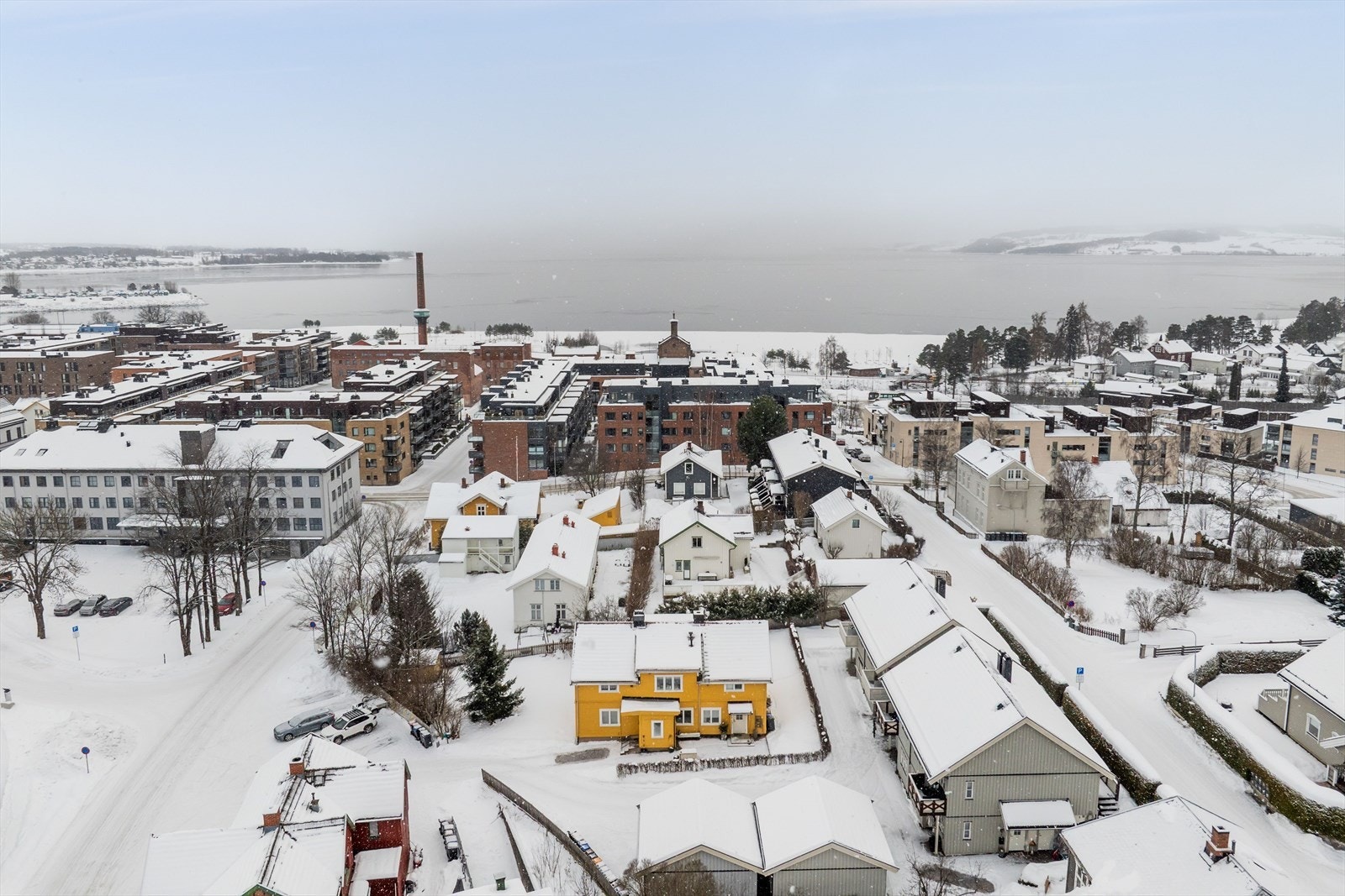 Denne boligen ligger sentralt til i Vestbyen, like utenfor Hamar sentrum. Galleribilde