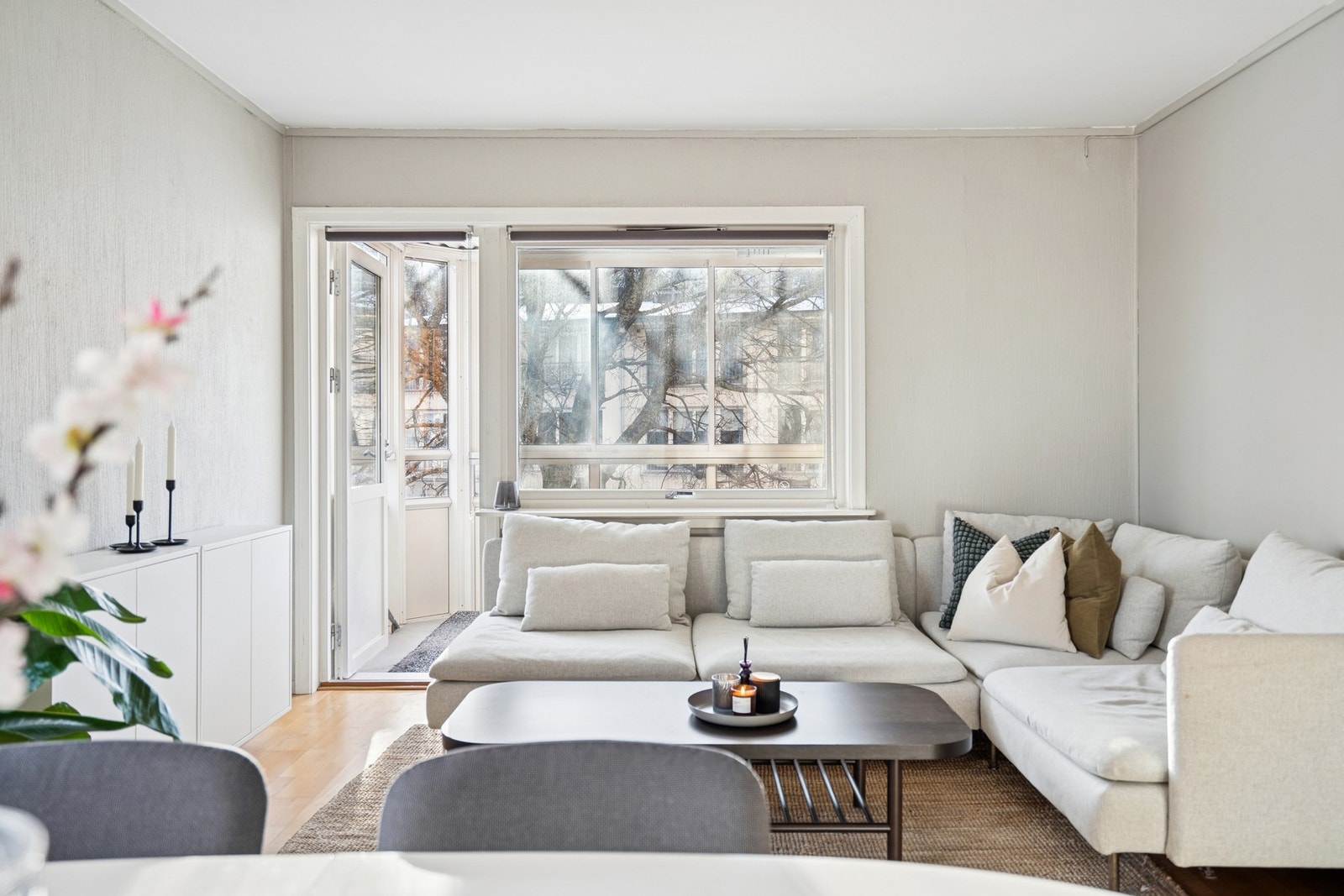 Stuen er på hele 18, m². Galleribilde