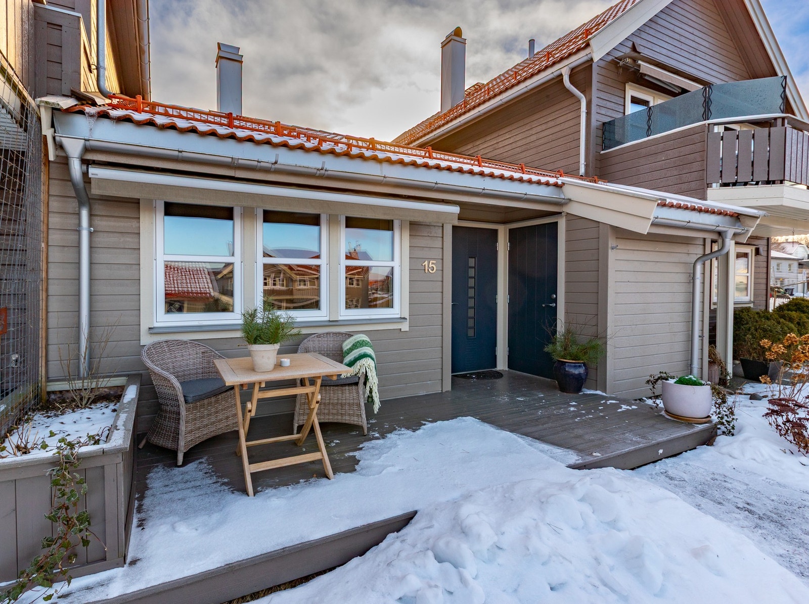 Uteplass i atriet - mot syd/vest Galleribilde