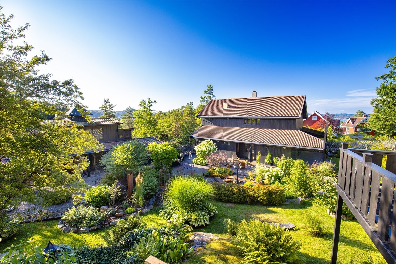 Tomten er opparbeidet gjennom mange år. Galleribilde
