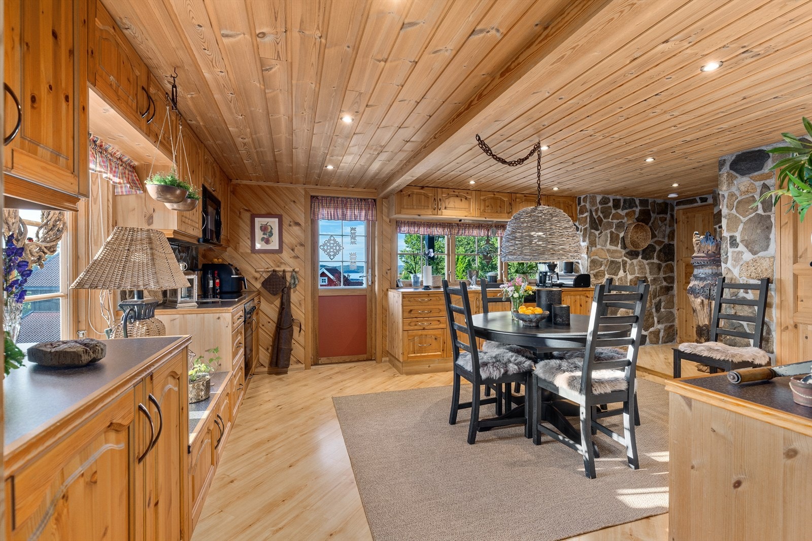 Kjøkken fra ca. 2000. Galleribilde