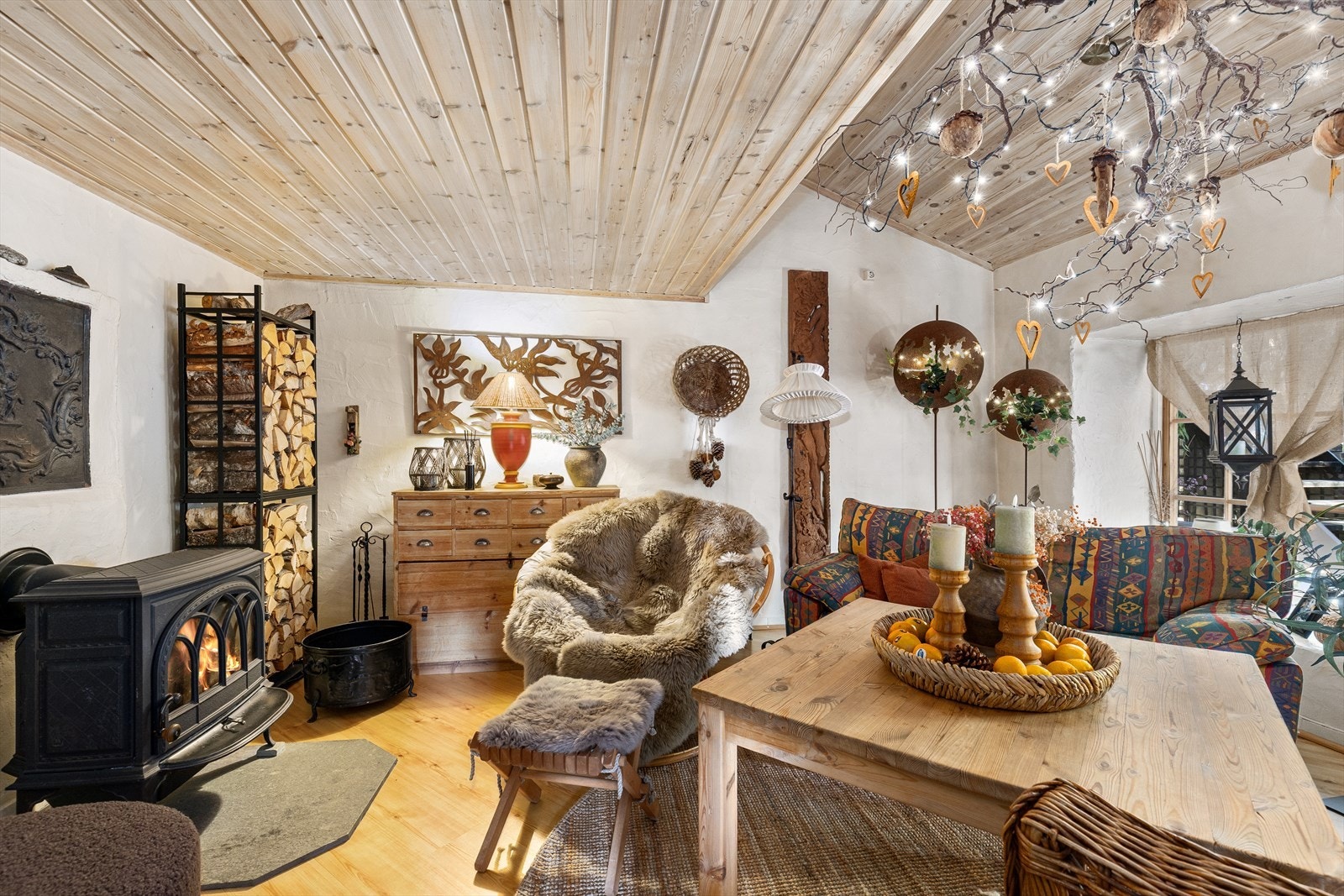 I boligens 1. etasje er det varmekabler i alle gulv. Galleribilde