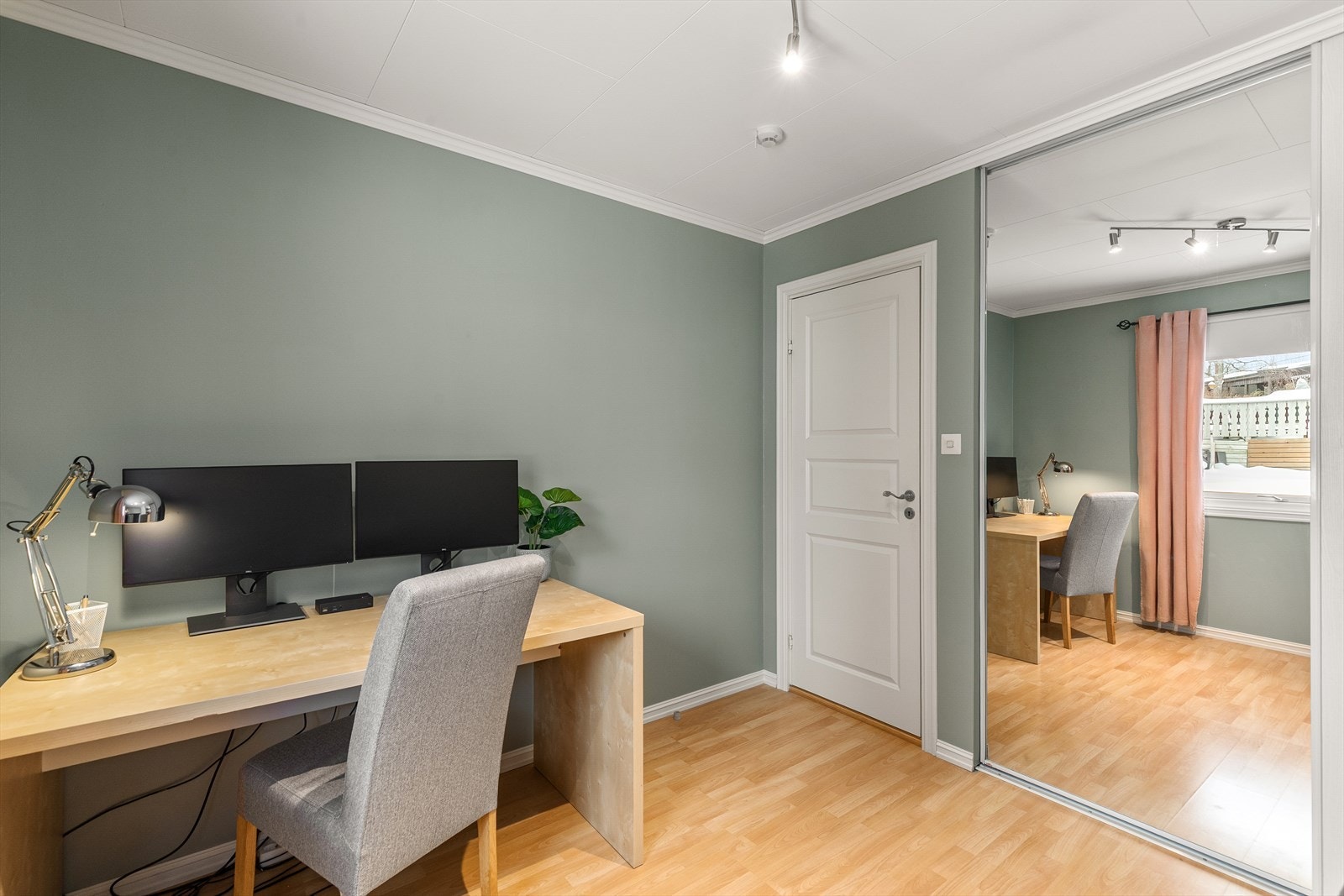 Soverom 2 (brukes i dag som hjemmekontor). Galleribilde