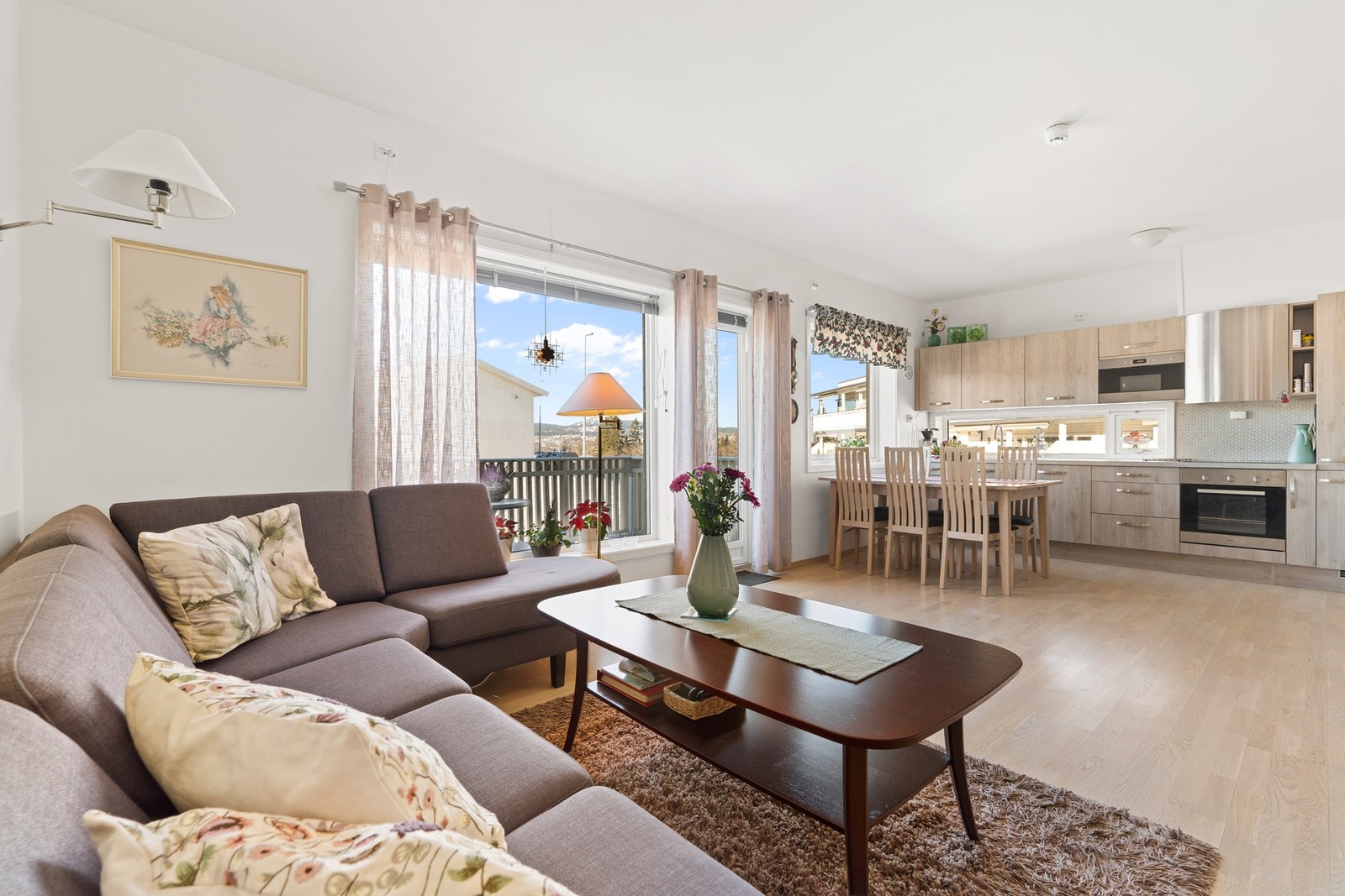 Lys & innbydende 3-roms selveier i 2.etasje. Galleribilde