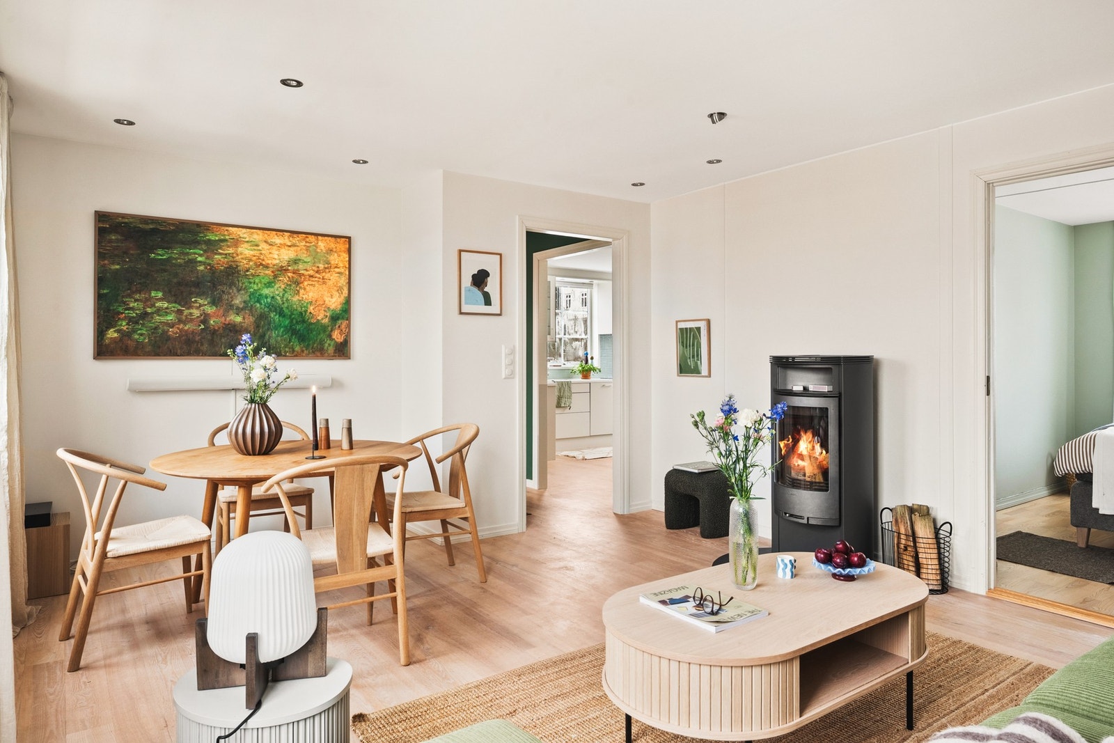 Leiligheten ligger i 2. etasje i et bygg fra 1928. Galleribilde