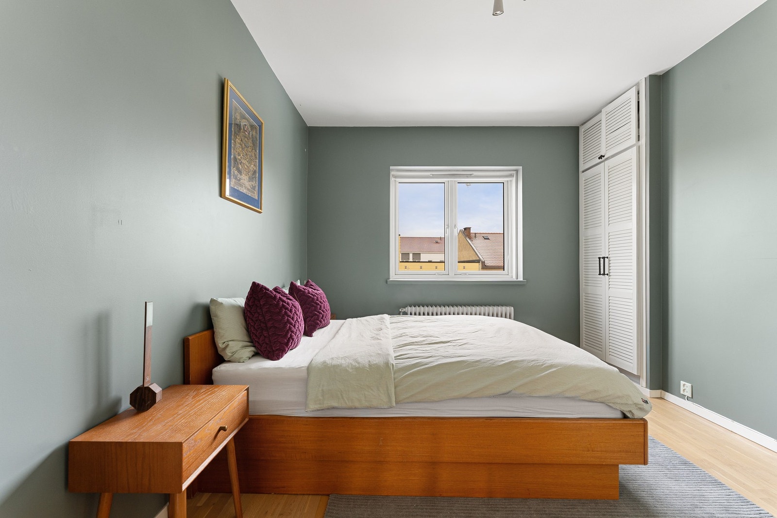 Boligen har et soverom av god størrelse. Galleribilde