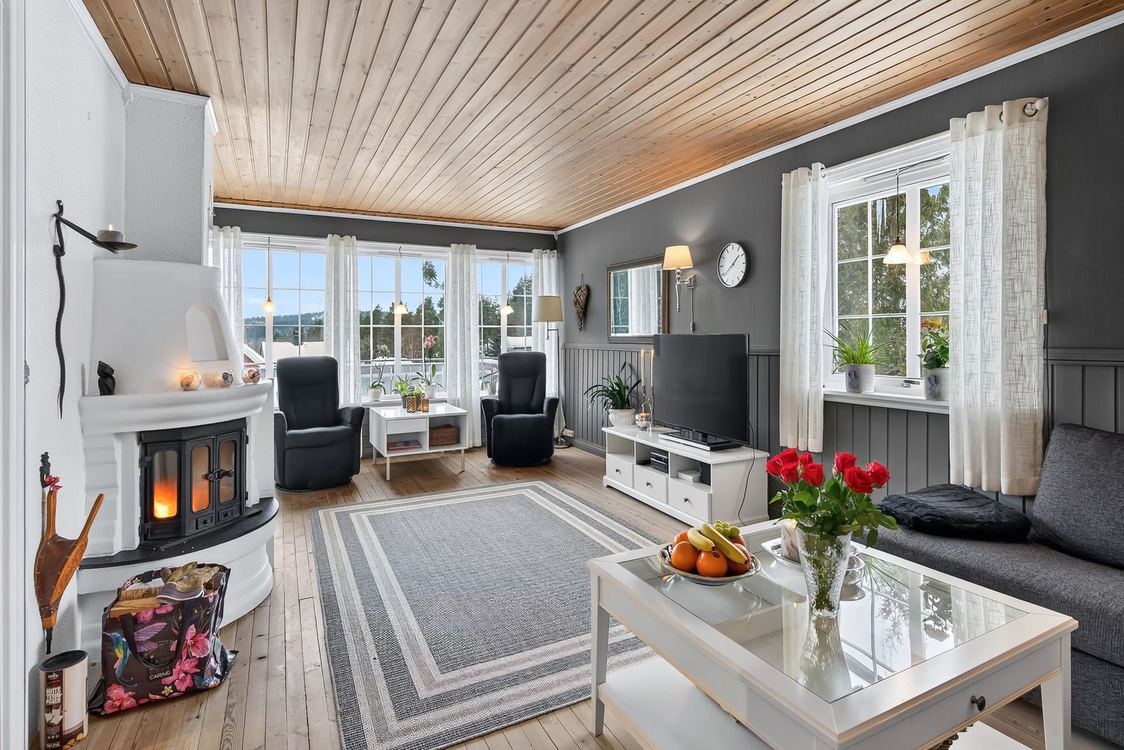 Her har en deilig vedovn som gir god varme. Galleribilde