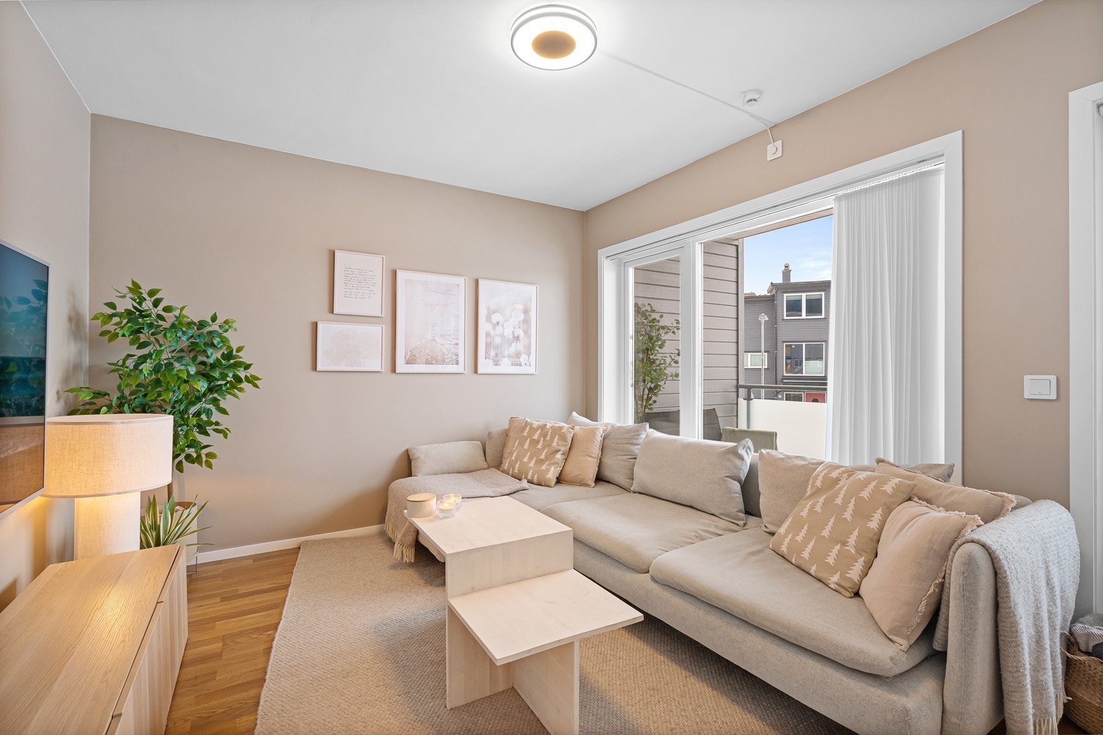 Velkommen til visning i Kjempeholen 4 - Presentert av Joveig Junge Aktiv Eiendom Galleribilde