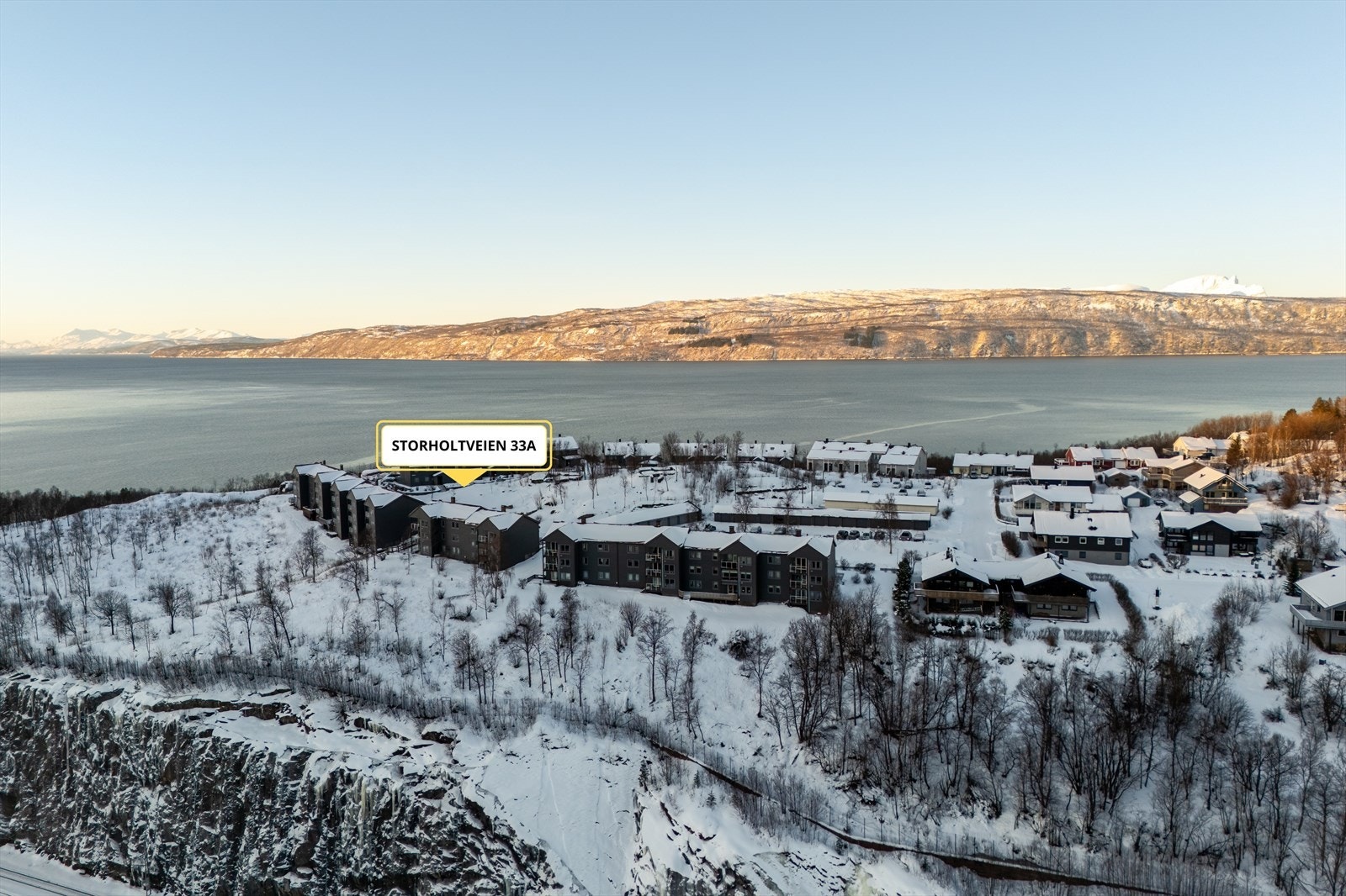 Velkommen til Storholtveien 33A! Foto: Hanna Linnea Kristensen Galleribilde
