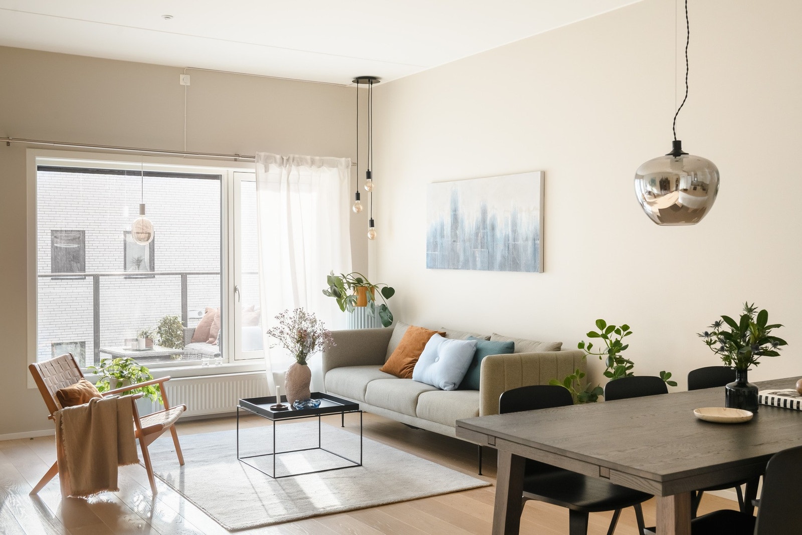 Fra stuen har du direkte tilgang til balkongen. Galleribilde