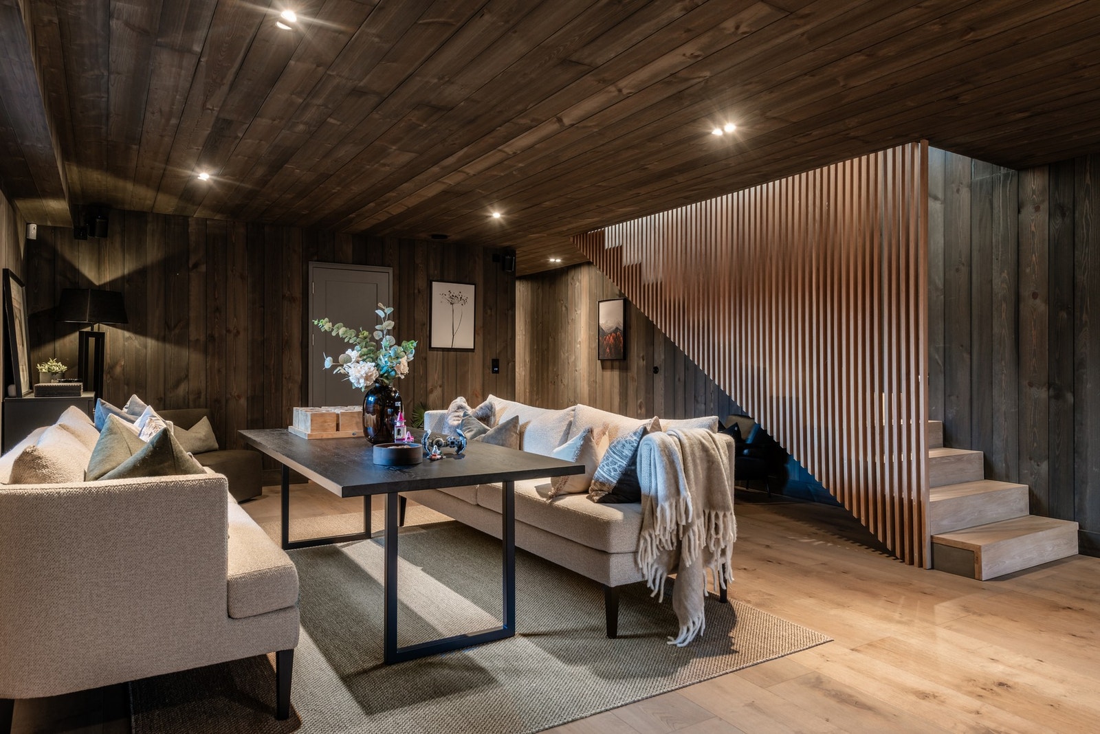 Hyttens underetasje er et eldorado for velvære og aktiviteter Galleribilde