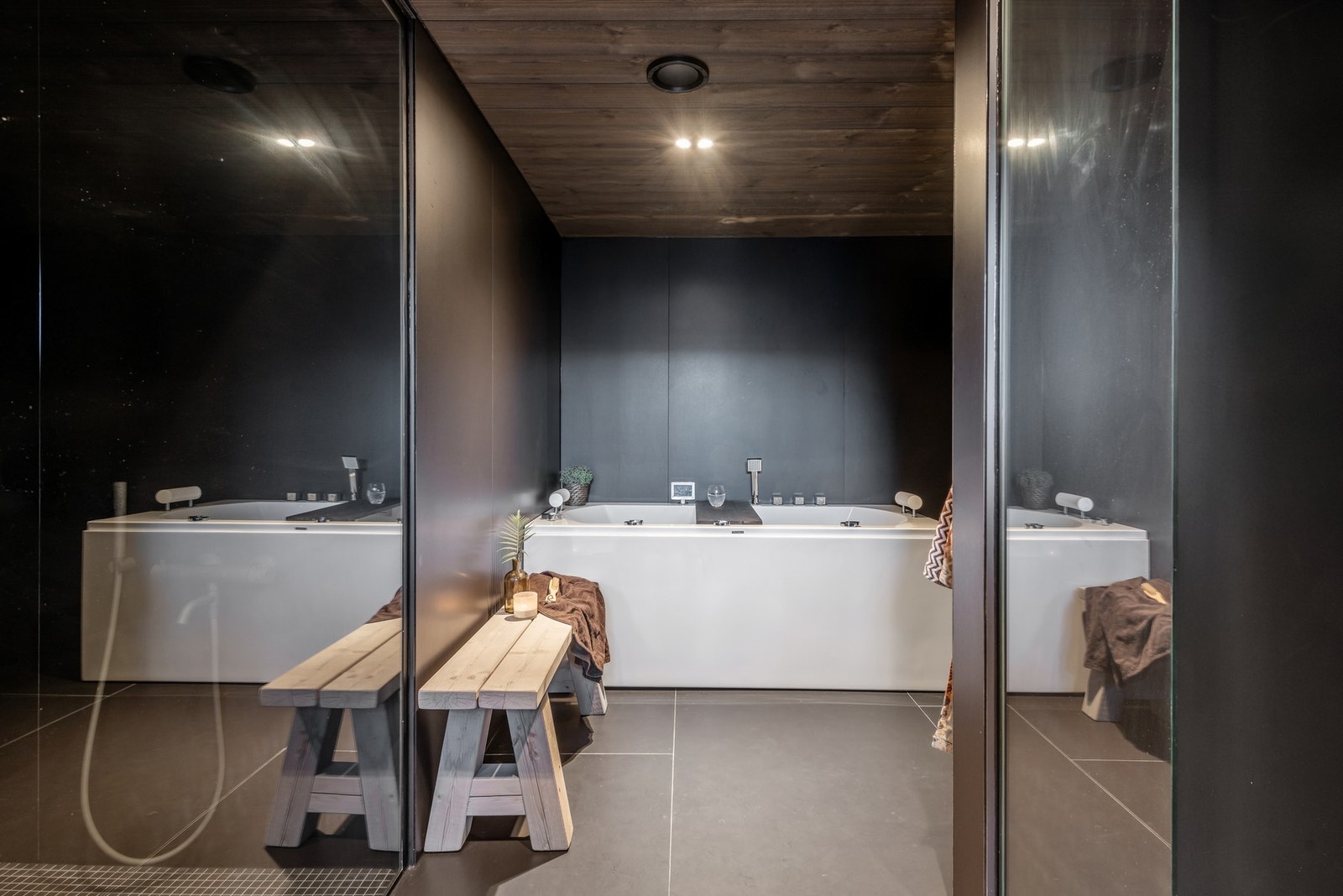 den perfekte plassen for å roe ned, varme opp kroppen og suge til seg stillheten og roen Galleribilde