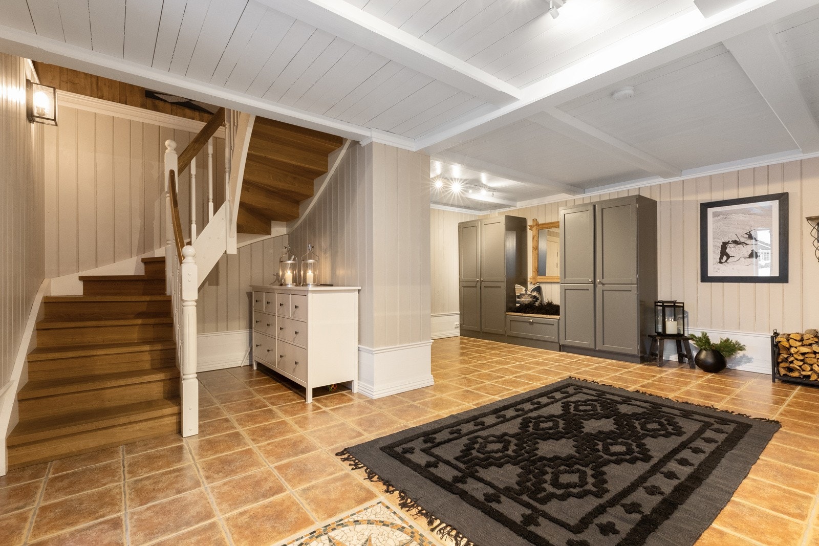 Adkomst til underetasjen Galleribilde