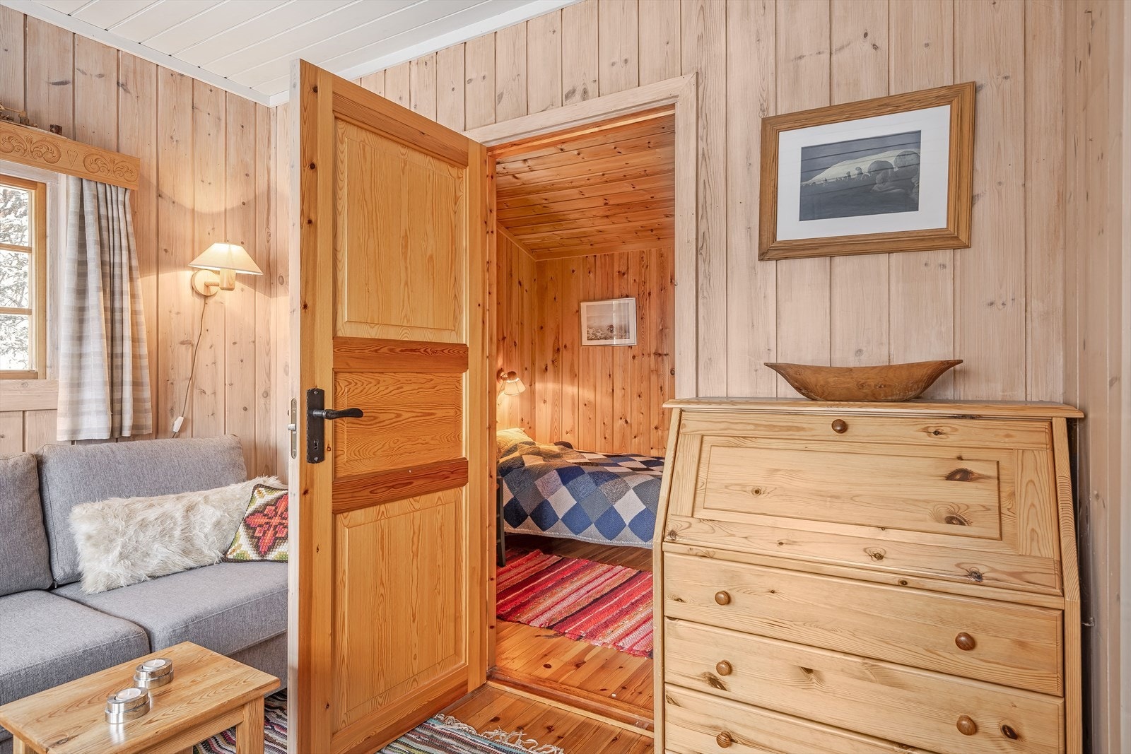 Soverom 2 ligger i tilbygget del fra 1989. Galleribilde