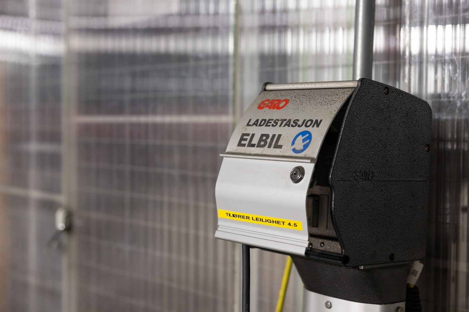 - El.bil-lader er montert - Galleribilde