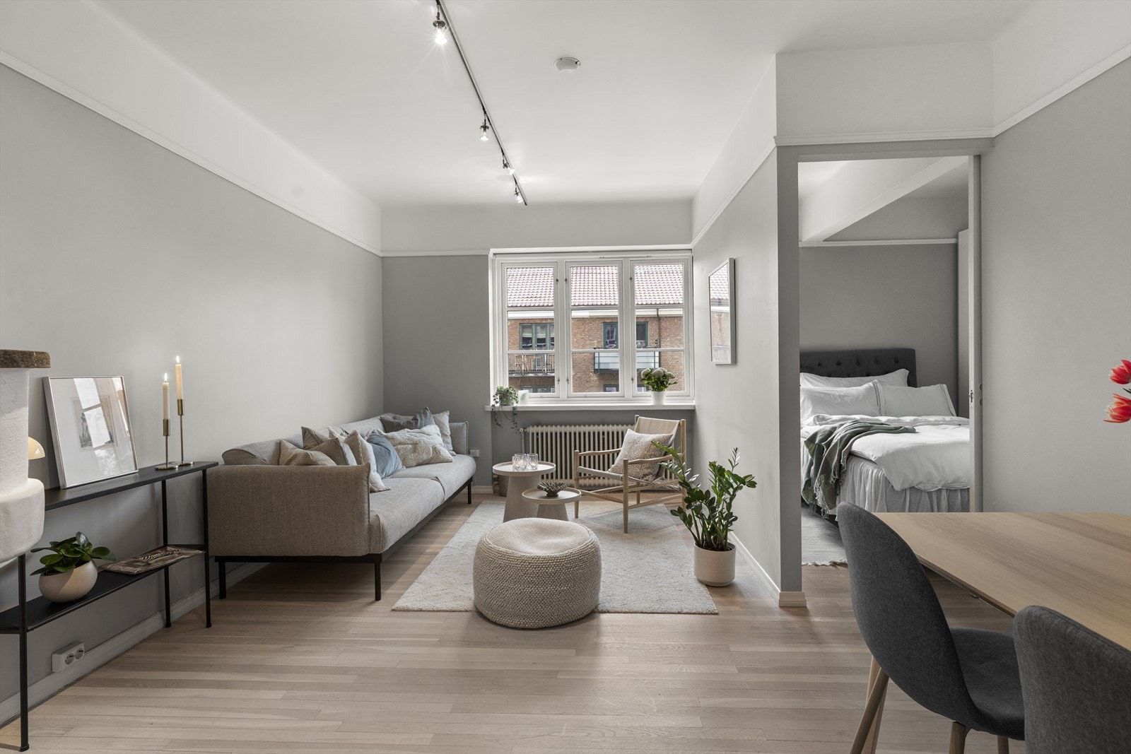 Sjelden anledning på beste Frogner. Ettertraktet bygård med svært god vedlikeholdshistorikk Galleribilde