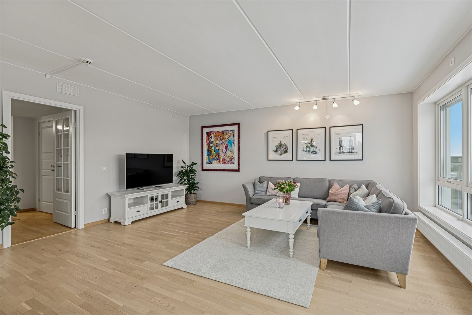 Meget romslig stue. Galleribilde