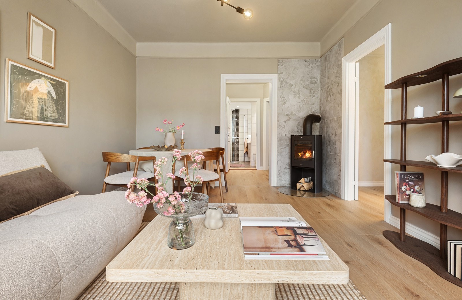 I 2025 ble det utført avretting av gulv med legging av Opus klikk-vinyl på alle rom Galleribilde