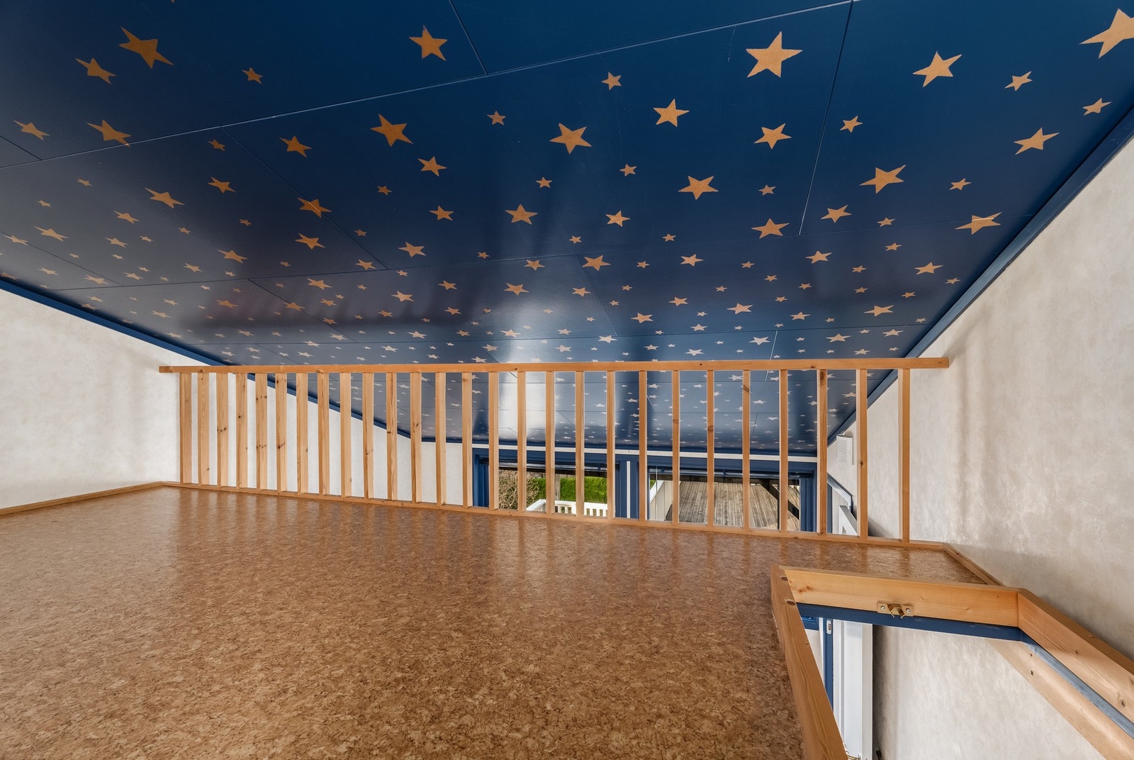 Og sånn ser hemsen ut på stjernerommet. Galleribilde