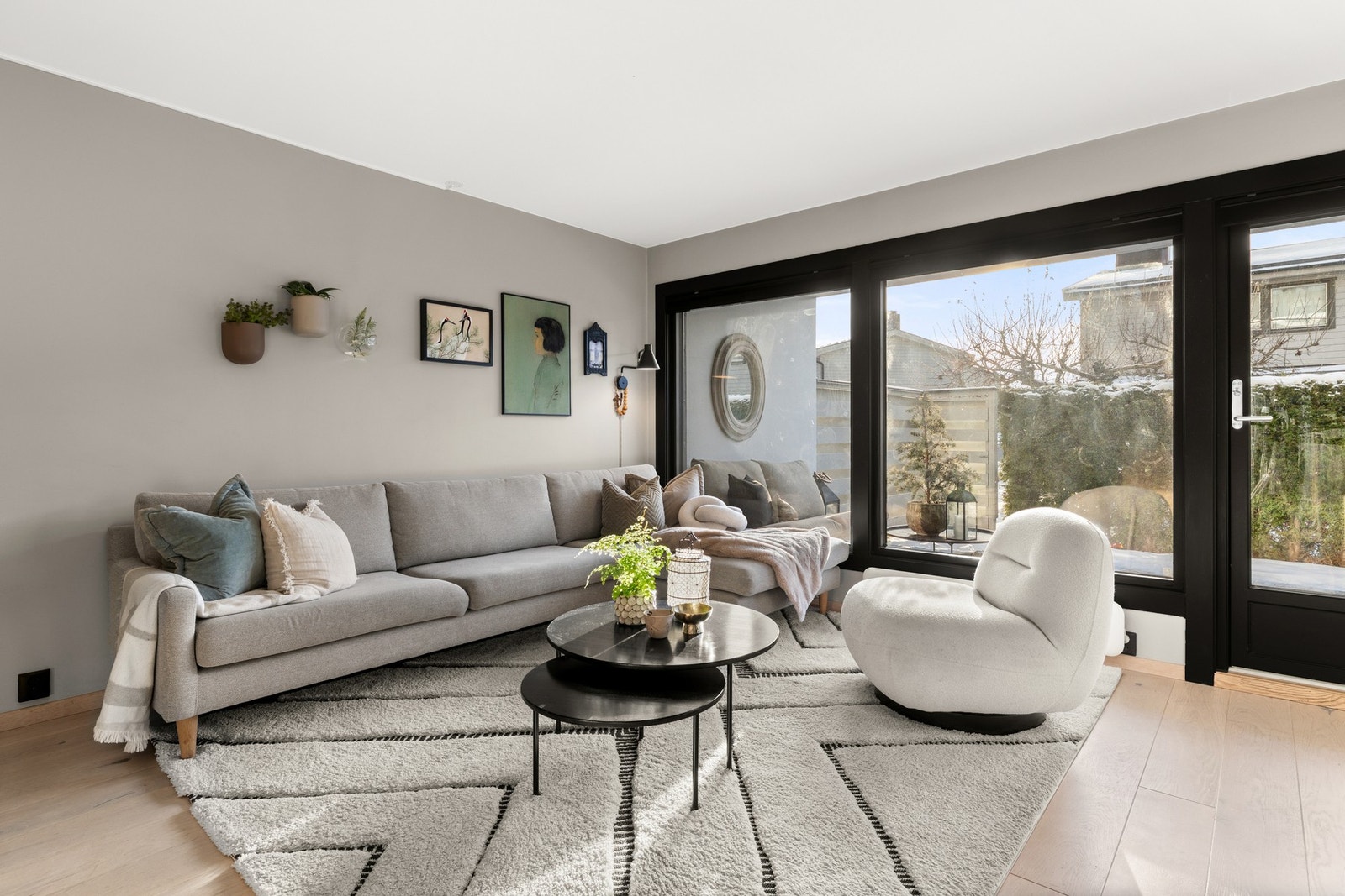 Borettslaget har nylig gjennomgått en omfattende rehabilitering som blant annet inkluderte nye vinduer og terrassedør Galleribilde