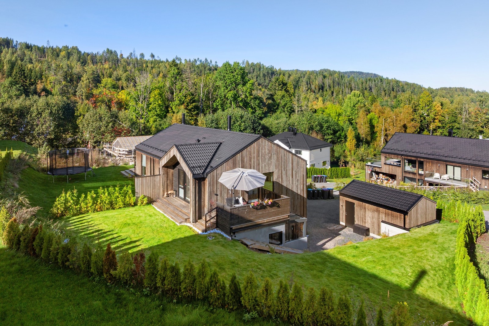 Velkommen til Finnsrudveien 14B til salgs ved Håkon Bekkeli - EIE eiendomsmegling
Foto: Rekyl foto (Andreas S. Wiig) Galleribilde