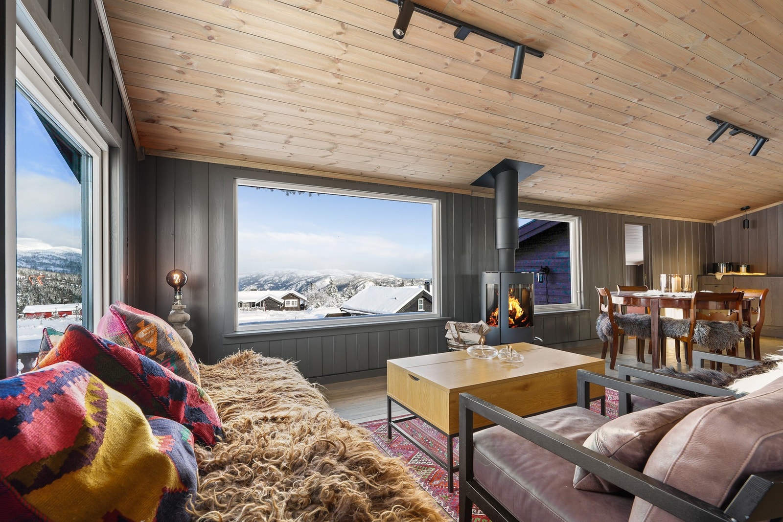 God plass til sofa- og spisegruppe Galleribilde