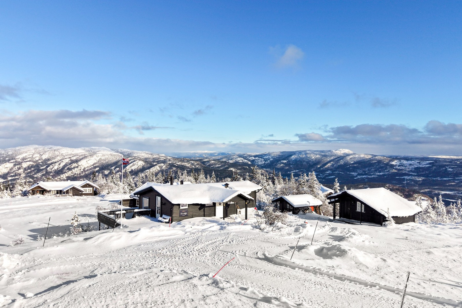 Eiendommen ligger med kort veg til aktiviteter og rekreasjon sommer som vinter Galleribilde