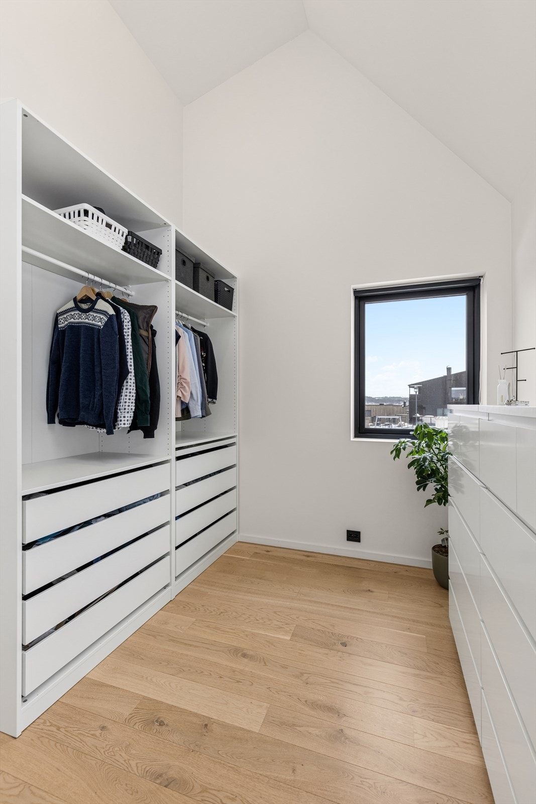 Soverom innredet som Walk-in. Galleribilde