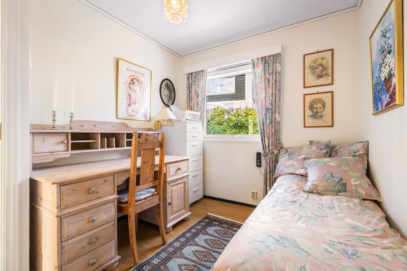 Soverom nr. 2 i hovedplanet Galleribilde