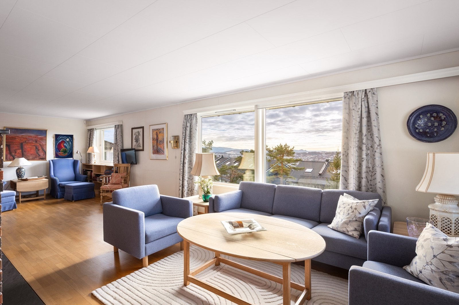 Trappefri adkomst til hovedplanet som ligger øverst Galleribilde