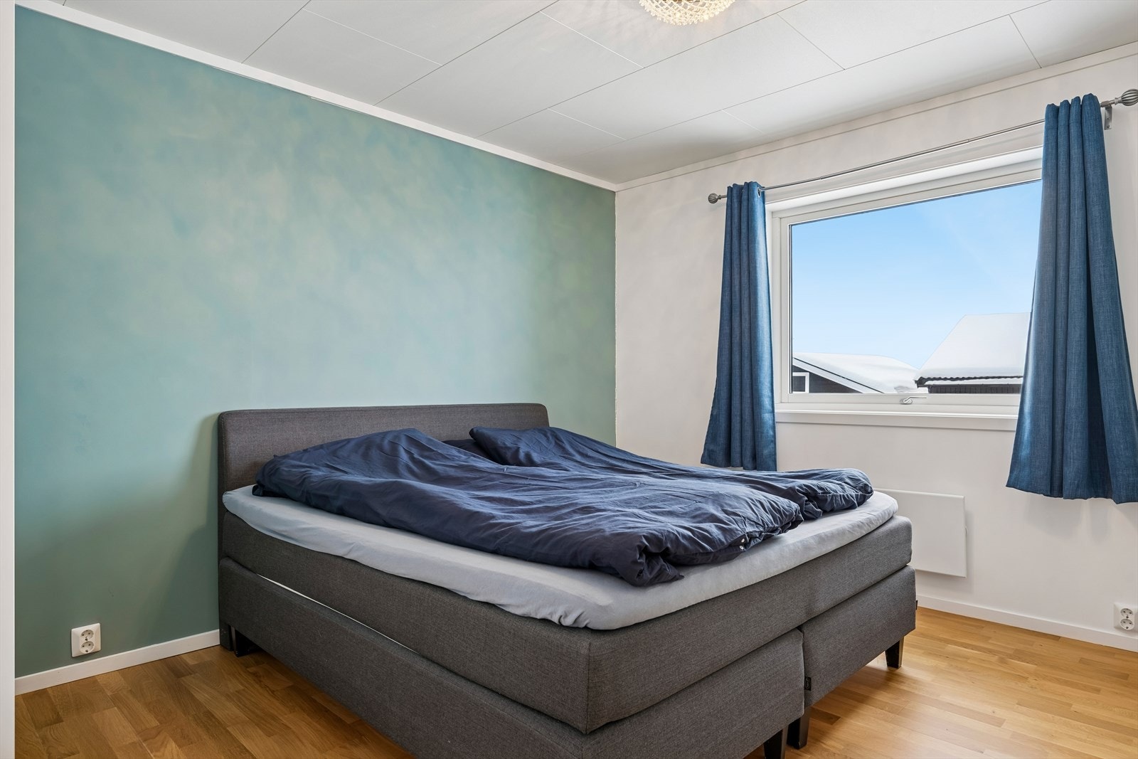 Boligen har totalt tre soverom, alle med en god størrelse. Galleribilde