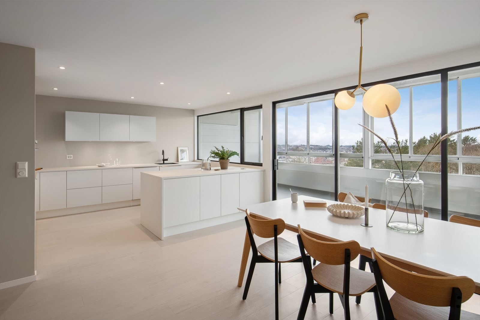 DNB Eiendom ved Inge Dybevik Løge har gleden av å presentere Åsveien 97! Galleribilde