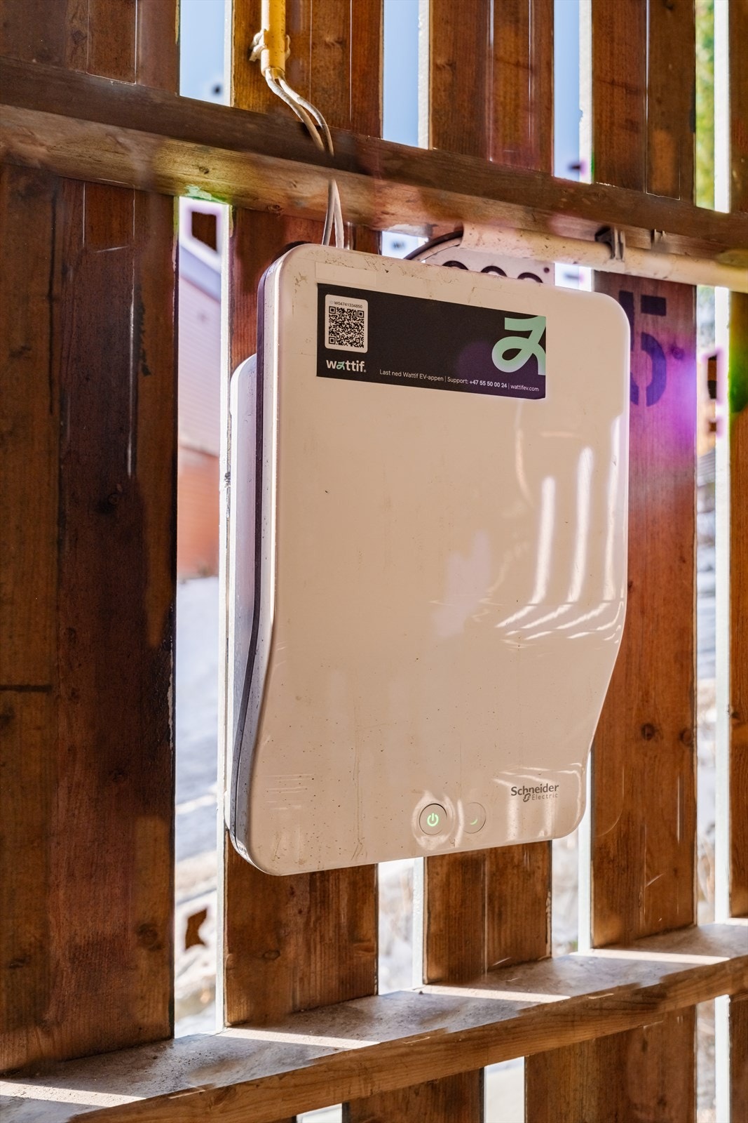 Tilrettelagt med elbillader. Galleribilde