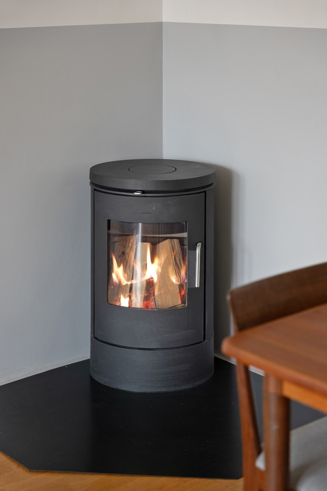 Peisen gir en ekstra lun og behagelig varme i vinterhalvåret. Galleribilde