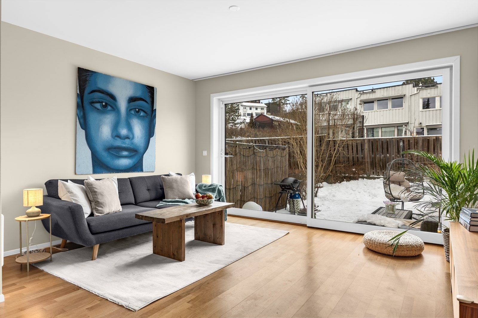 Herlig stueavdeling med god møbleringsfrihet. Galleribilde