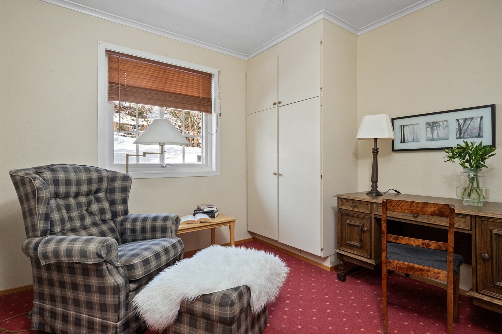 Boligen har fire soverom, fordelt med to i hver etasje. Galleribilde