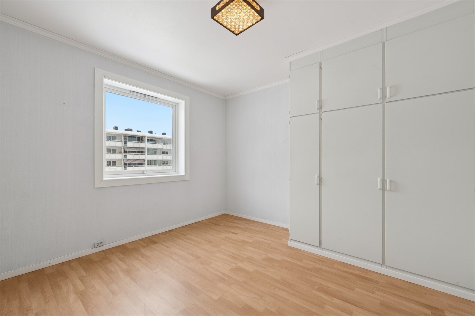 Fra stuen har du adkomst inn til hovedsoverommet. Galleribilde