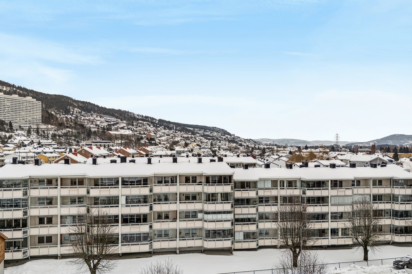 Gode bussforbindelser fra Dalegårdsveien, kun et par minutters gange fra leiligheten. Galleribilde