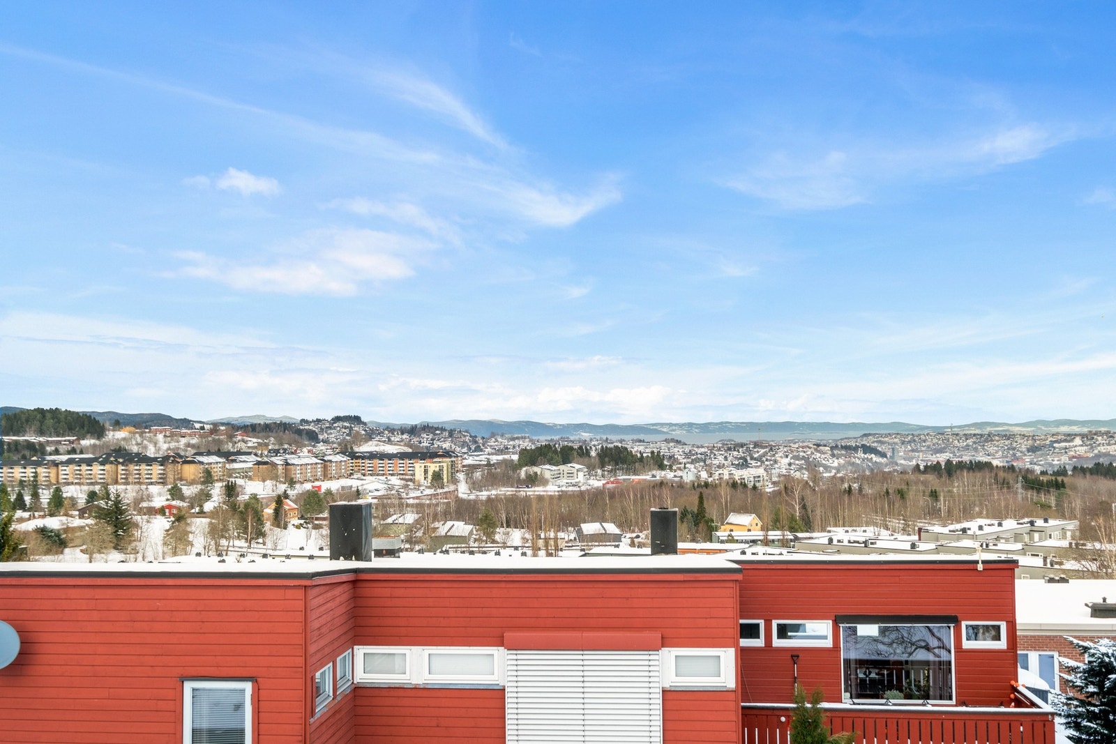 Her får man en fantastisk utsikt mot sentrum og mot Trondheims fjorden. Galleribilde
