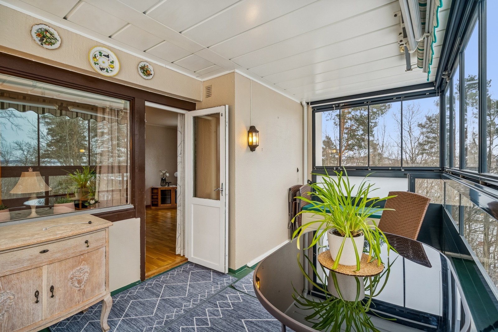 Innglasset balkong Galleribilde