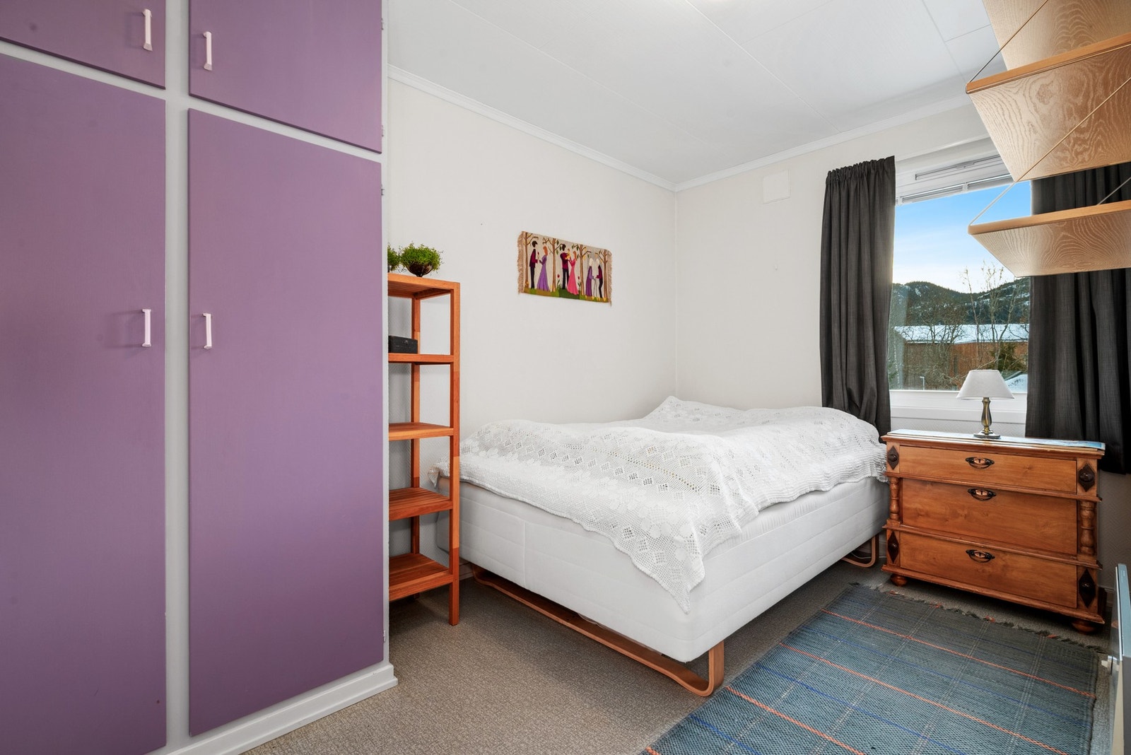 Soverom 2 er på ca. 8,5 kvm Galleribilde