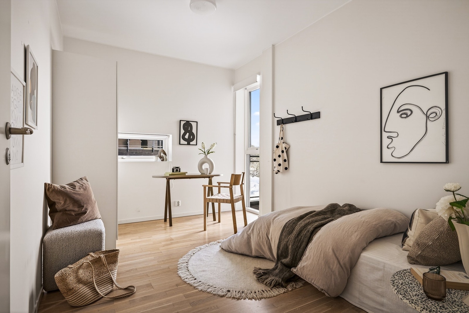 Stort soverom på 11,1 kvm Galleribilde